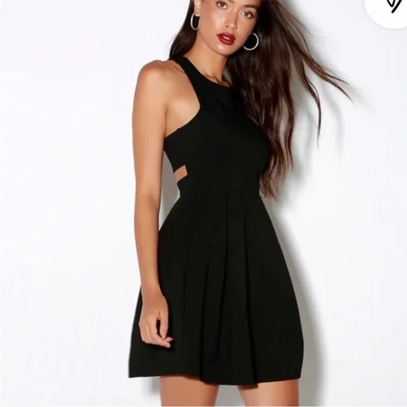 Lulus Cutout and About Black Skater Dress Size Small New with tags - Picture 2 of 10